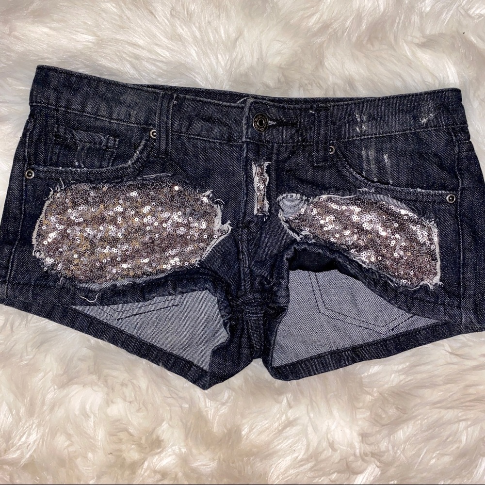 Dark denim shorts w/ sequins